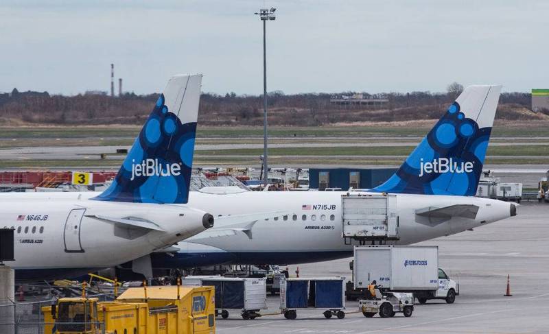 JetBlue elimina equipaje de mano para pasajeros tarifa básica