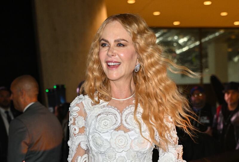 Nicole Kidman deja con la boca abierta a las redes tras cambiar de imagen y regresar a su más icónico look